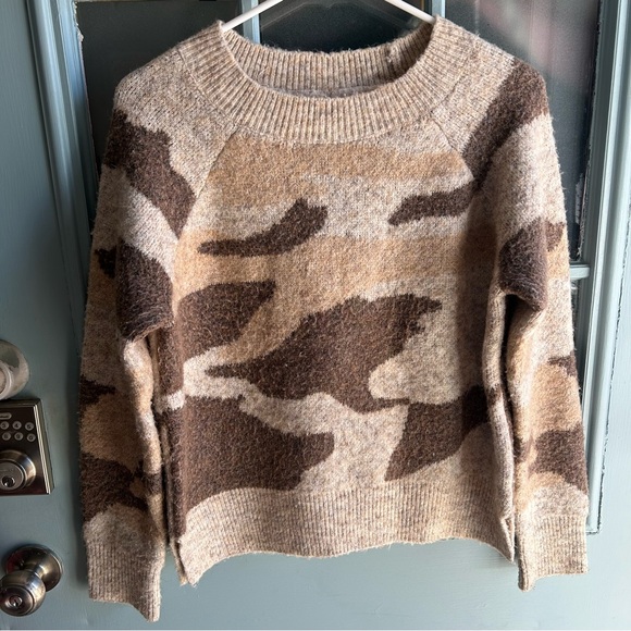 Anthropologie Moth Marjorie Camo Print Comfy Pullover Knit Sweater Neutral M - Picture 2 of 10
